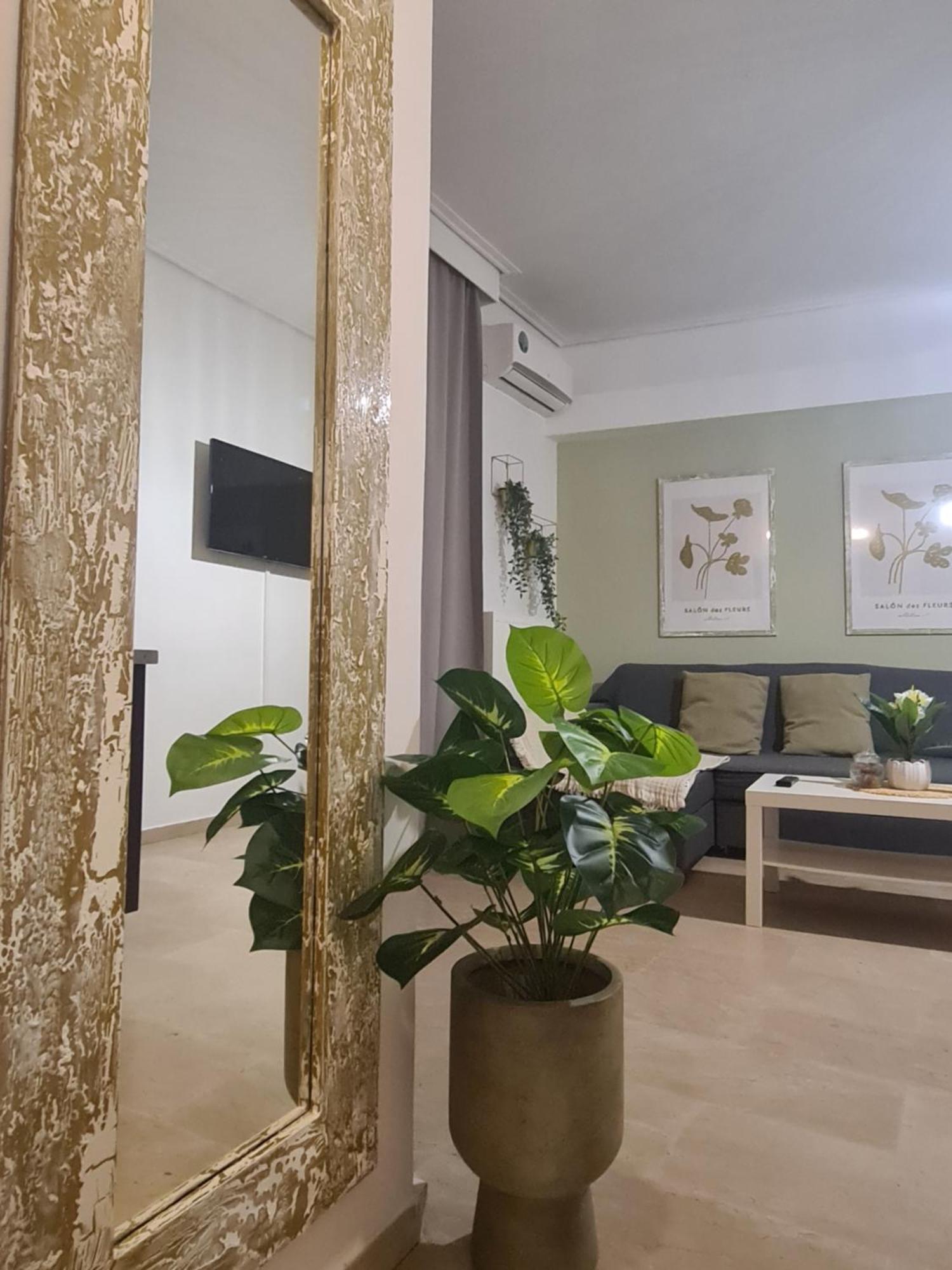 Apartment In The Heart Of The City 3A ラリサ エクステリア 写真